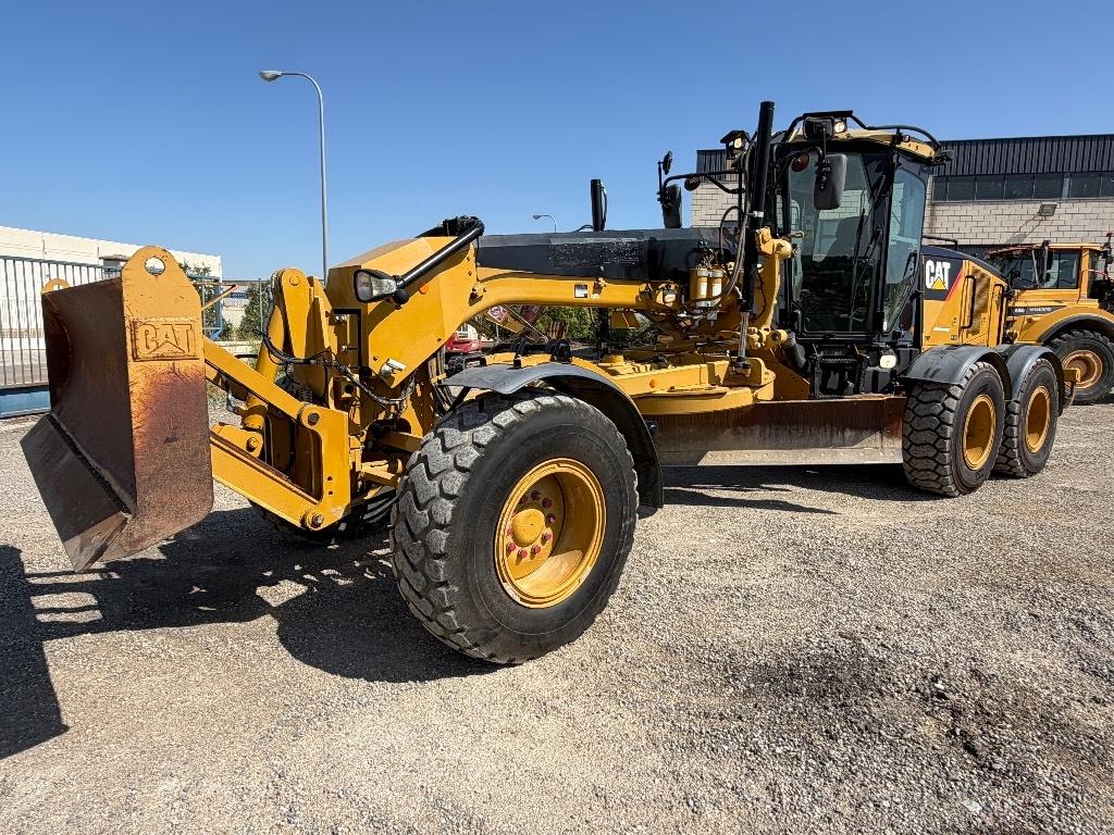 CAT 120 M Motoniveladoras