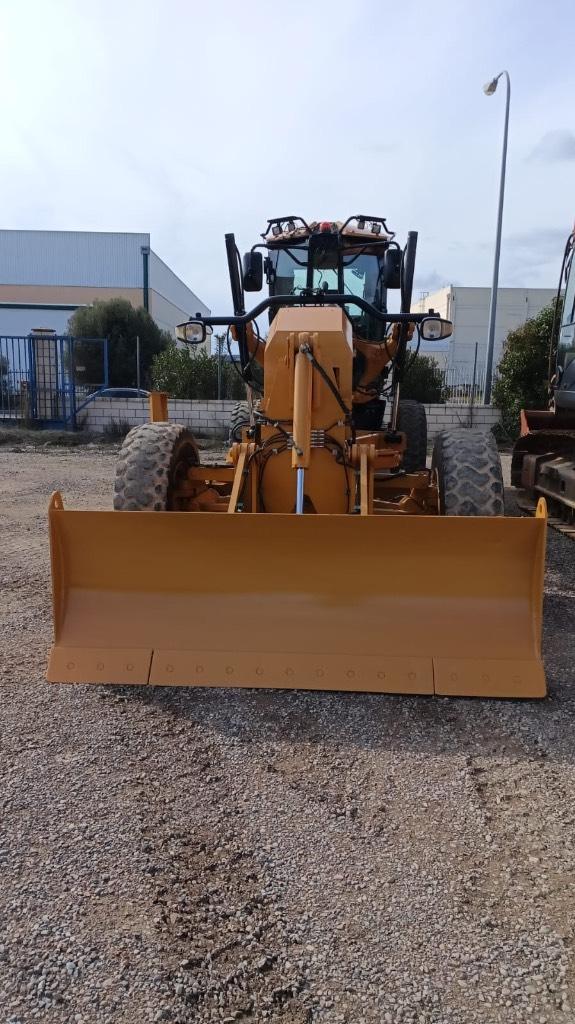 CAT 120 M Motoniveladoras
